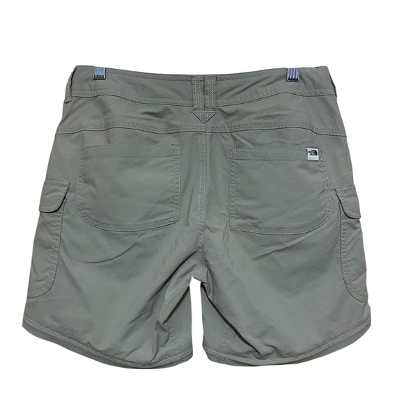The North Face Woman’s Khaki Tan Hiking Shorts Size 2.  Quick Dry Fabric. - Picture 2 of 14